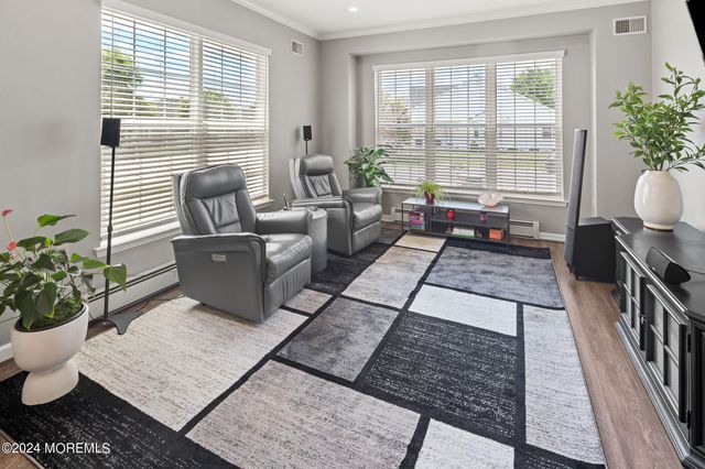 10 Jumping Brook Lane, Barnegat, NJ 08005