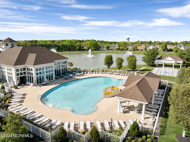 10 Jumping Brook Lane, Barnegat, NJ 08005