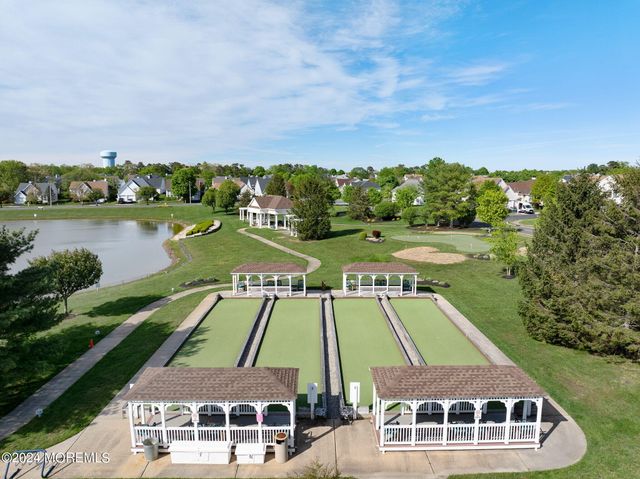 10 Jumping Brook Lane, Barnegat, NJ 08005