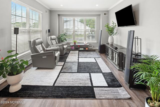 10 Jumping Brook Lane, Barnegat, NJ 08005