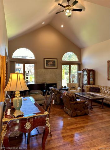 650 Plainfield Drive, White Lake Charter Township, MI 48386
