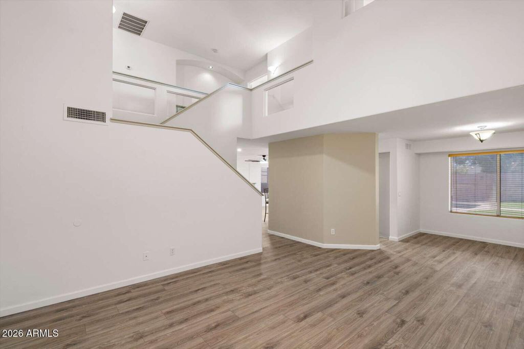 13123 W CAMBRIDGE Avenue, Goodyear, AZ 85395 — photo 4