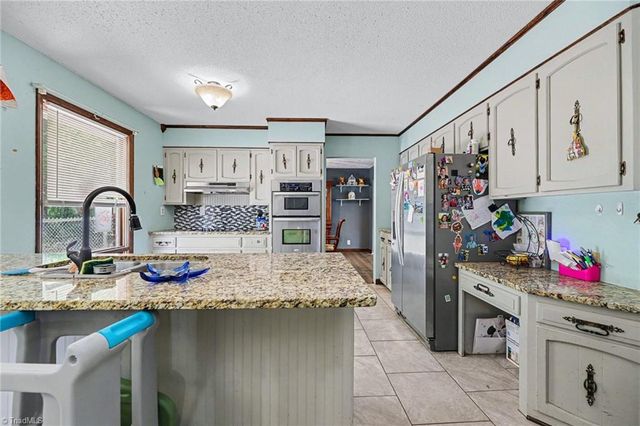 286 Kennen Krest Road, Mocksville, NC 27028