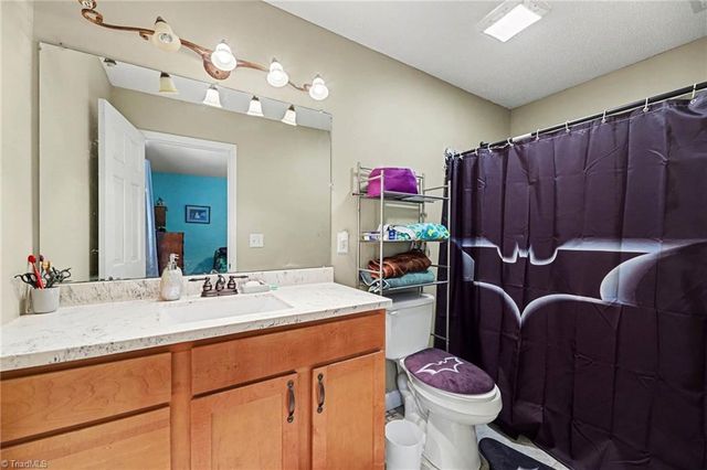 286 Kennen Krest Road, Mocksville, NC 27028