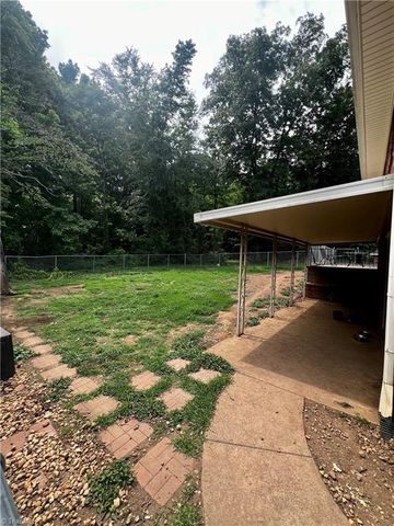 286 Kennen Krest Road, Mocksville, NC 27028