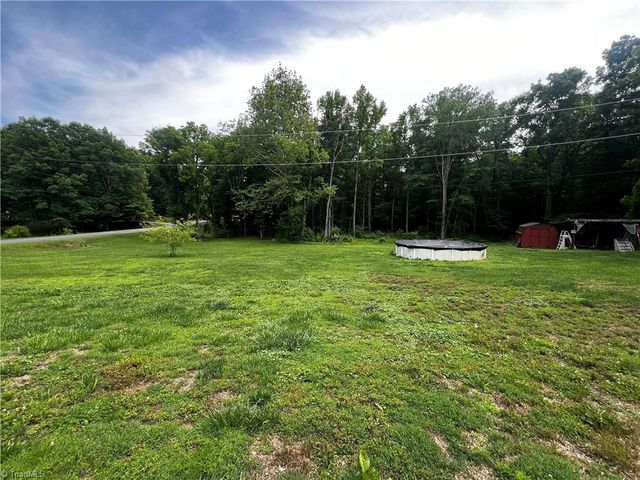 286 Kennen Krest Road, Mocksville, NC 27028