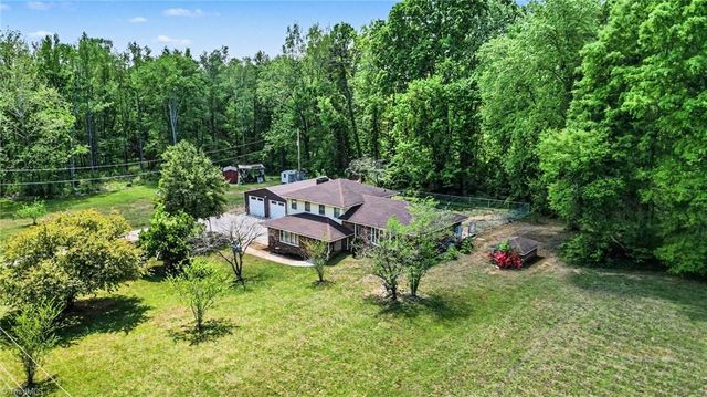 286 Kennen Krest Road, Mocksville, NC 27028