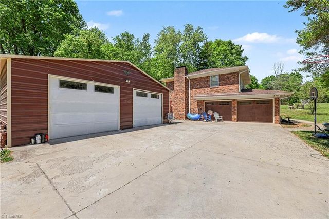 286 Kennen Krest Road, Mocksville, NC 27028