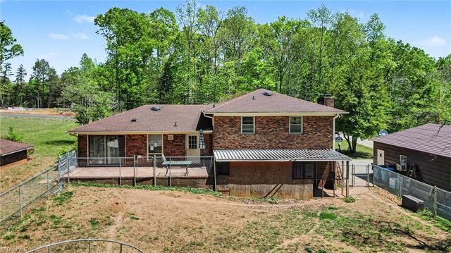 286 Kennen Krest Road, Mocksville, NC 27028