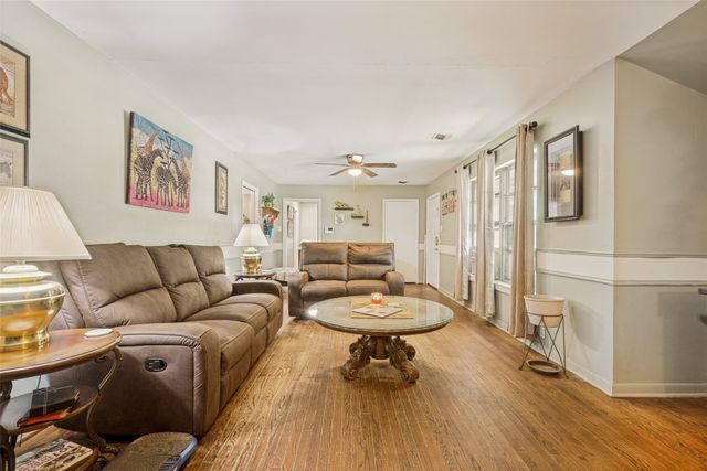 1306 Magnolia Street, Gainesville, TX 76240