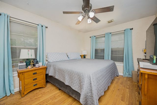 1306 Magnolia Street, Gainesville, TX 76240