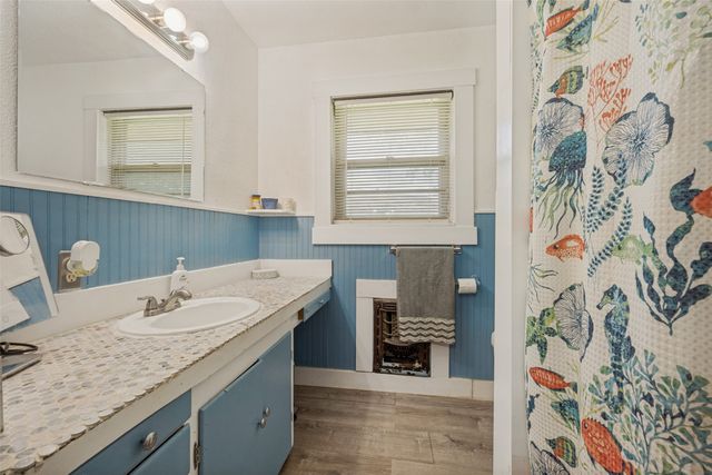 1306 Magnolia Street, Gainesville, TX 76240