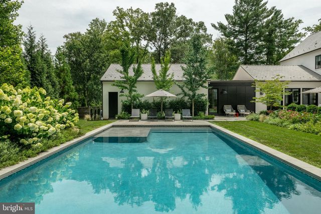 7101 LONGWOOD DR, Bethesda, MD 20817