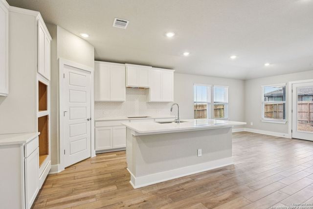 9318 Quail Crest Drive, Schertz, TX 78154