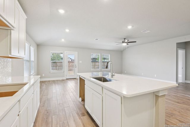 9318 Quail Crest Drive, Schertz, TX 78154