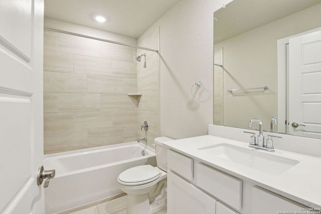 9318 Quail Crest Drive, Schertz, TX 78154