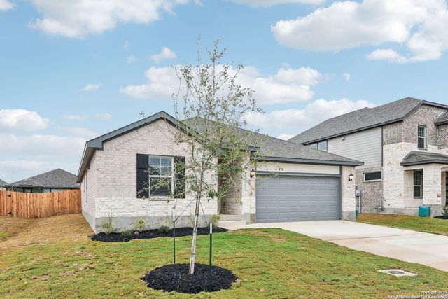 9318 Quail Crest Drive, Schertz, TX 78154
