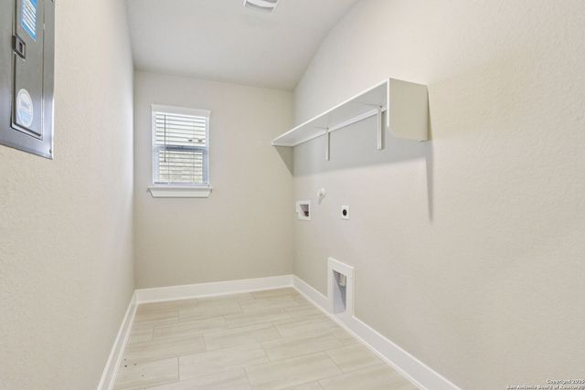 9318 Quail Crest Drive, Schertz, TX 78154