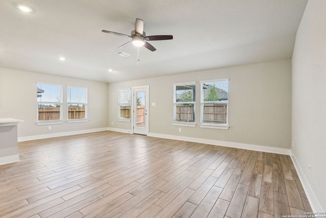 9318 Quail Crest Drive, Schertz, TX 78154