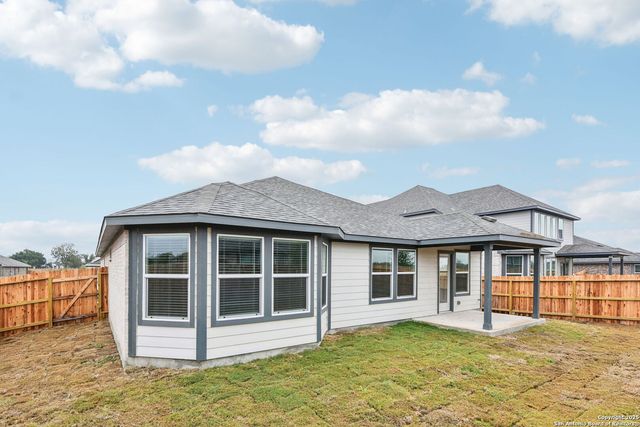 9318 Quail Crest Drive, Schertz, TX 78154