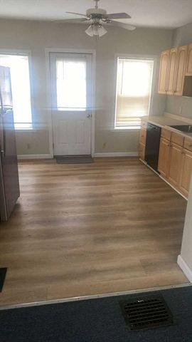 14-24 C St 18, Northbridge, MA 01588