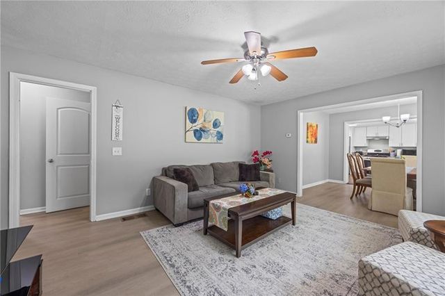 1314 Hidden Circle, Sugar Hill, GA 30518