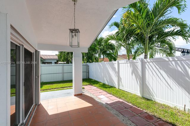 1938 SW 137th Ct, Miami, FL 33175