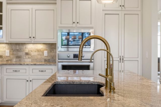 3226 Pleasantville Bridge Rd, Thompsons Station, TN 37179