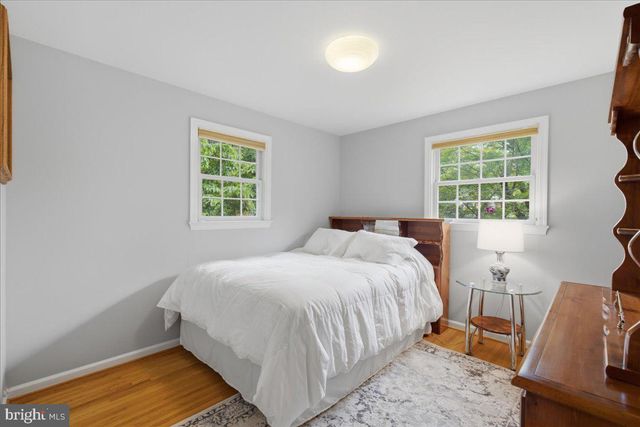 8906 TRANSUE DR, Bethesda, MD 20817