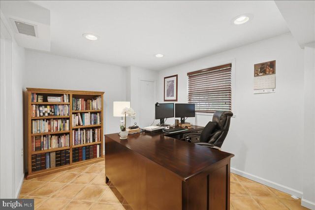 8906 TRANSUE DR, Bethesda, MD 20817