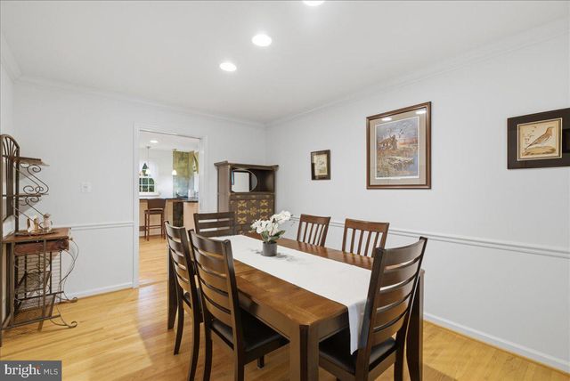 8906 TRANSUE DR, Bethesda, MD 20817