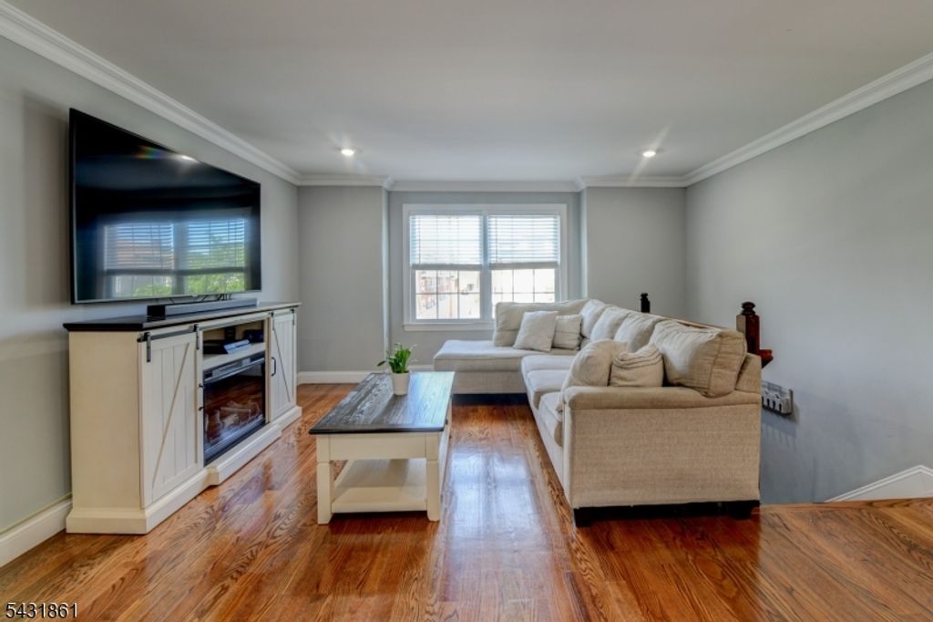 657 Jefferson Ave, Elizabeth City, NJ 07201 — photo 2