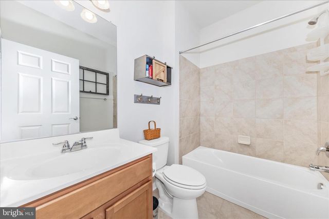 832 BUTTERFLY WEED DR, Germantown, MD 20876