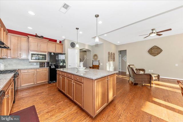 832 BUTTERFLY WEED DR, Germantown, MD 20876