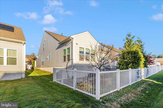 832 BUTTERFLY WEED DR, Germantown, MD 20876