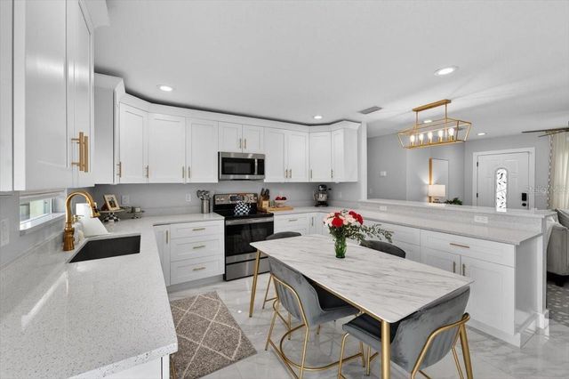 1507 W RIVER SHORE WAY, Tampa, FL 33603