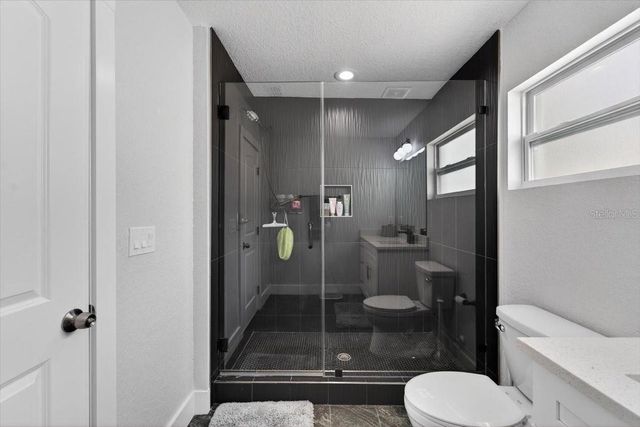 1507 W RIVER SHORE WAY, Tampa, FL 33603