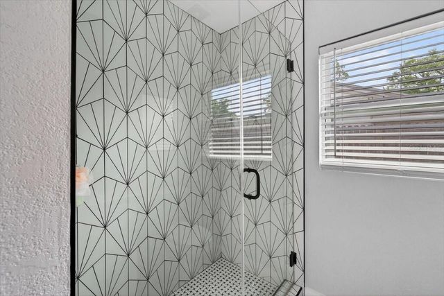 1507 W RIVER SHORE WAY, Tampa, FL 33603