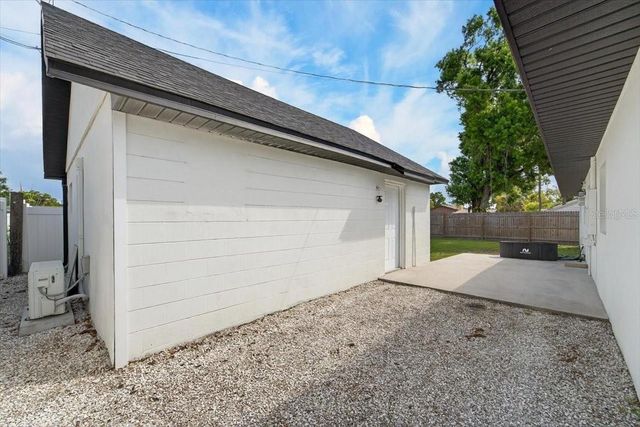 1507 W RIVER SHORE WAY, Tampa, FL 33603