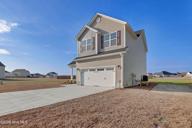 805 Calebs Creek Court, Maysville, NC 28555