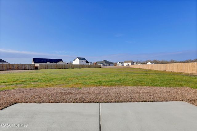 805 Calebs Creek Court, Maysville, NC 28555