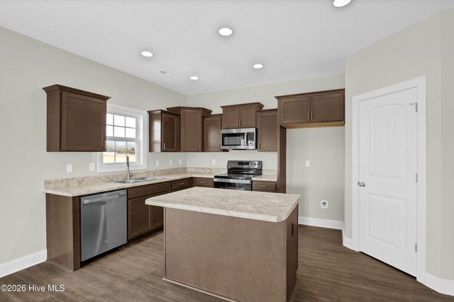 805 Calebs Creek Court, Maysville, NC 28555