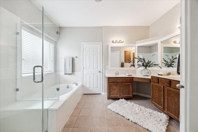 2109 Drake Falls Drive, Pearland, TX 77584