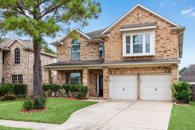 2109 Drake Falls Drive, Pearland, TX 77584