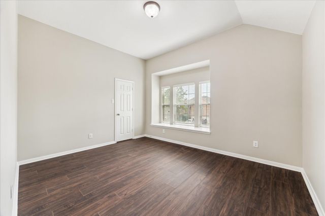 2109 Drake Falls Drive, Pearland, TX 77584