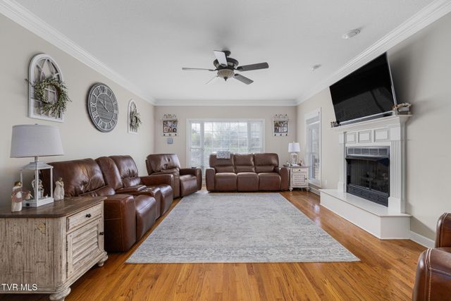 31 Hickory Point, Jonesborough, TN 37659
