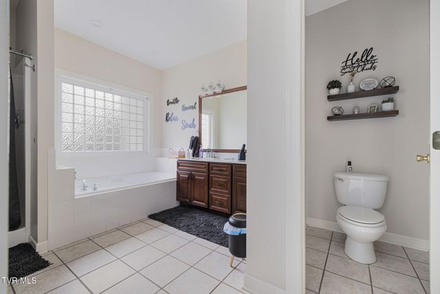 31 Hickory Point, Jonesborough, TN 37659