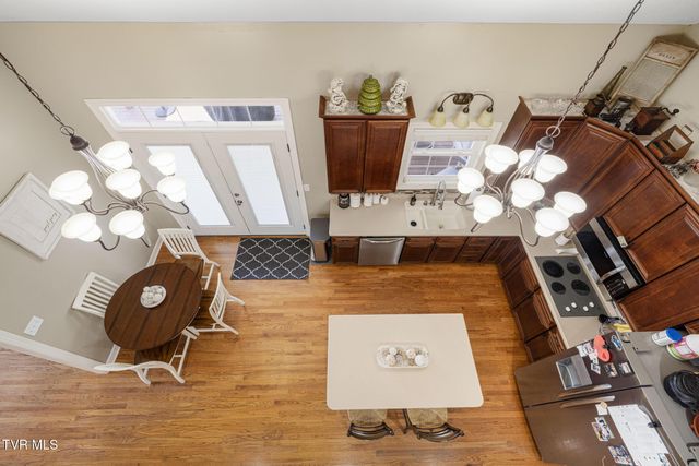 31 Hickory Point, Jonesborough, TN 37659