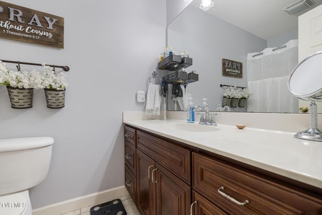 31 Hickory Point, Jonesborough, TN 37659
