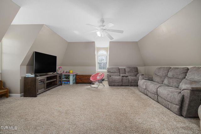 31 Hickory Point, Jonesborough, TN 37659